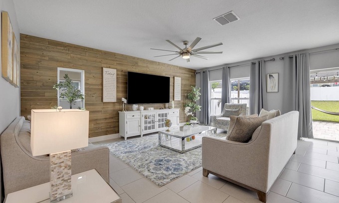 Davenport House | LE255WD - 5 Bedrms 3 Baths | Family Friendly Home Near Disney + Theme Parks