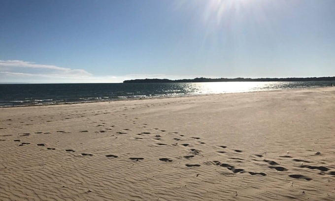 Crystal Beach House | Leave YOUR foot prints in the Sand. Welcome Aboard the SANDY LANE BEACH HOUSE !