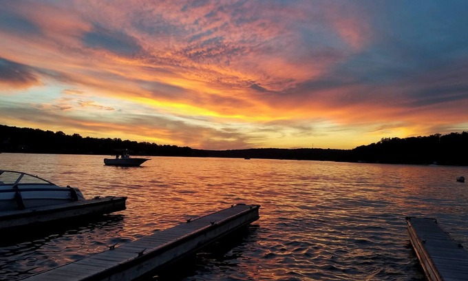 Lake Hopatcong House | Lee's Cottage - Cute & Cozy Cottage w/1 bdrm & 1bth Across from Lake