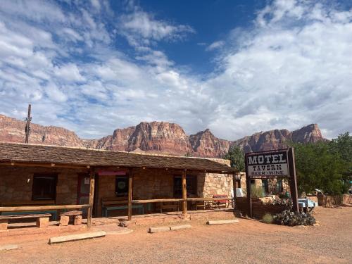 Marble Canyon Hotel | Lee's Ferry Lodge at Vermilion Cliffs
