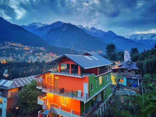 Aleo House | Leela Home - Full Mountain View