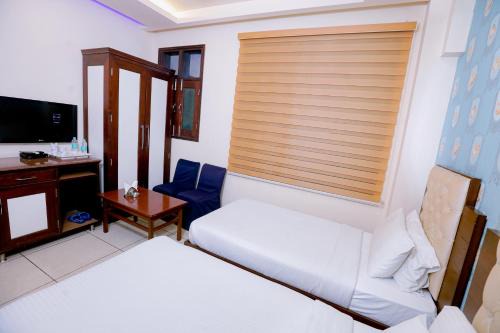 Karnal Hotel | Leela Residency