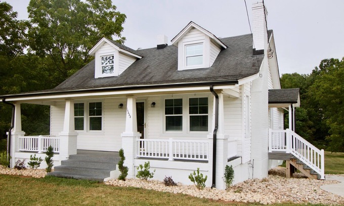 Lynchburg House | Leesville Cottage