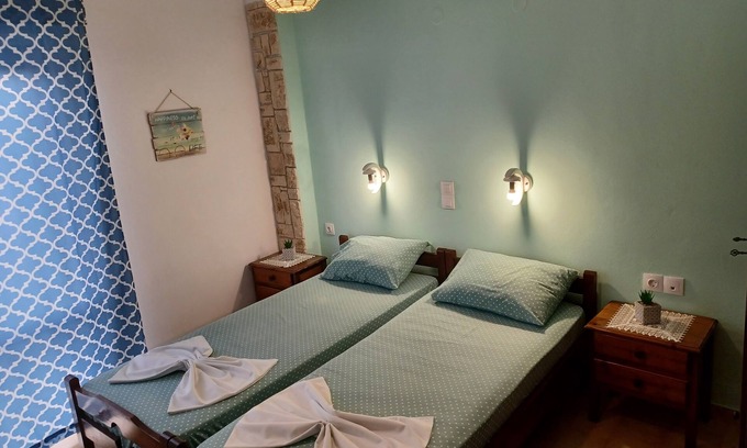 Agia Galini Apartment | Lefteri's Rooms III (Apartment With Balcony)