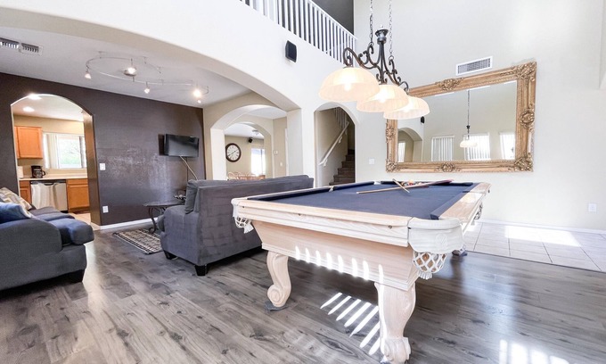 South Mountain House | Legacy & Raven Golf Courses - 5 min away