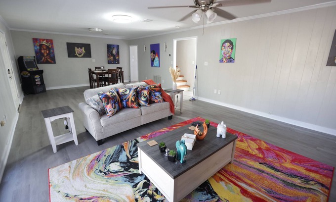 Grambling House | Legendary Hip Hop Inspired Home - Walking Distance to GSU