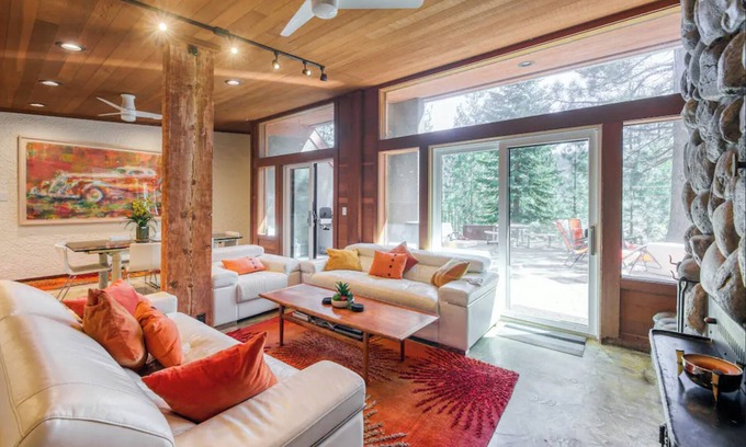 Olympic Valley House | LEGENDARY OLYMPIC VALLEY HOME: PERFECT FOR FAMILY REUNIONS AND GETAWAYS