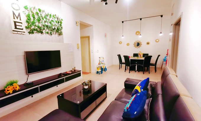 Medini Apartment | Legoland-5min walk @ Happy Glory Suite Kids friendly families 1-8pax wth bathtub