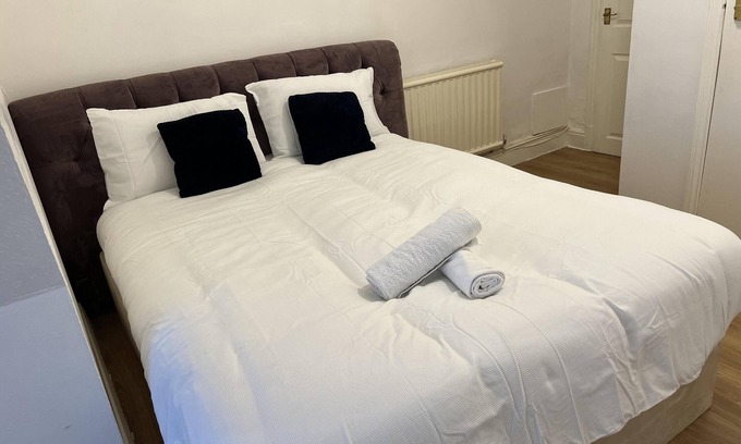 Welford Apartment | Leicester Aprt-sleeps3-db-tv-wifi