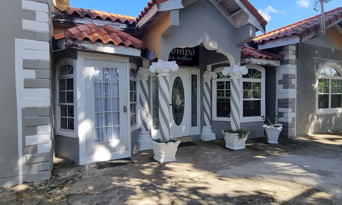 Tower Isle Apartment | Leisure Duplex At Csompo Silver Manor
