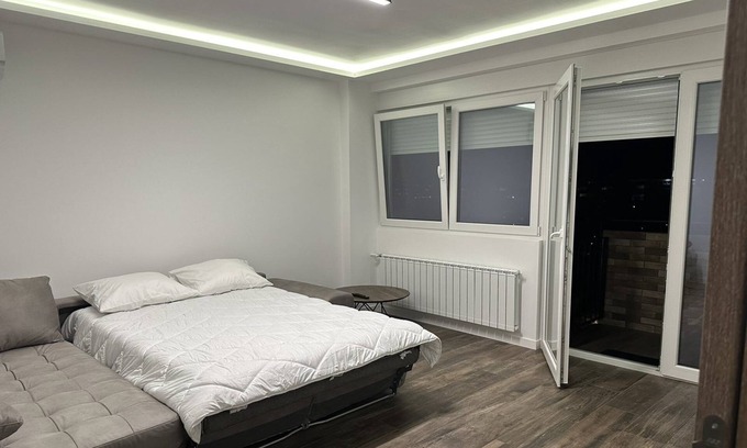 Belgrade Apartment | Leksi Apartment - new cozy, river view and close to center