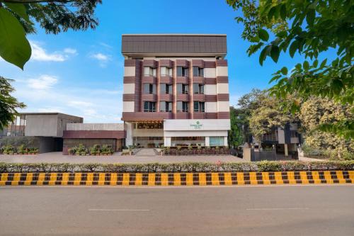 Jamshedpur Hotel | Lemon Tree Hotel, Centre Point, Jamshedpur