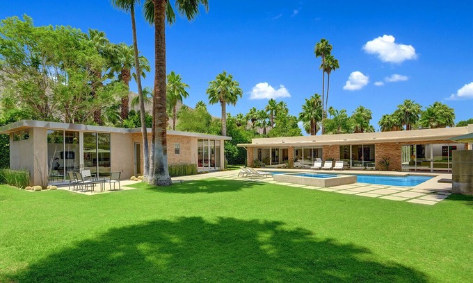 Old Las Palmas House | 'Lena Horne Estate' Manicured Half Acre in Old Las Palmas