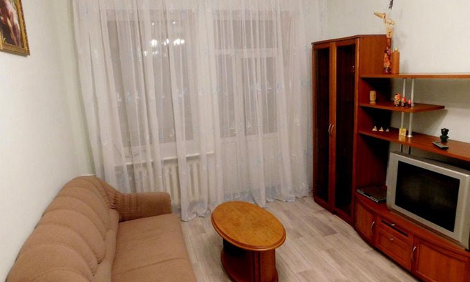 Magnitogorsk Apartment | Leningradskaya 35