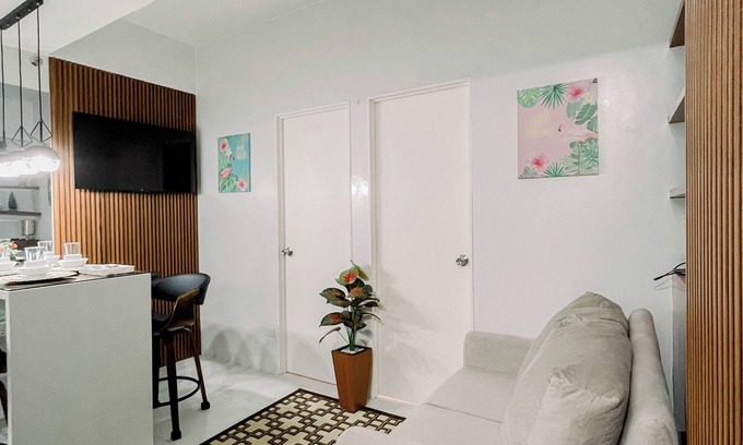 Naga Condo | Léo's Cachette: Your Modern Cityscape of Comfort and Convenience in Naga City