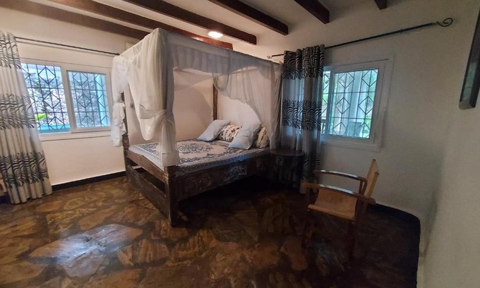Malindi Villa | Leopard House