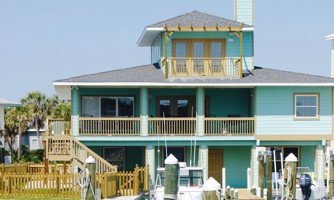 Lafitte Cove House | LEPORT RESORT.A GREAT HOUSE AND LOCATION FOR YOUR SUNNY VACATION!