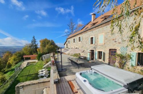 Buissard House | Lerefugedetiti
