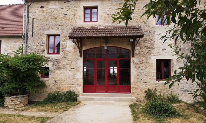Montillot Cottage | Les 2 Rivieres, between Yonne and Cure, near Vézelay, Bed and Breakfast