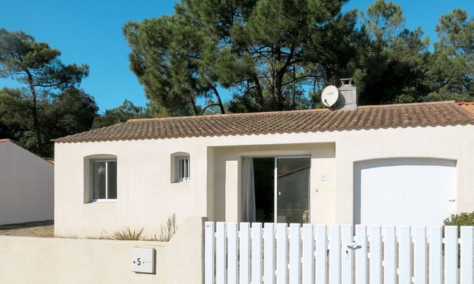 La Tranche-sur-Mer House | Les Algues by Interhome