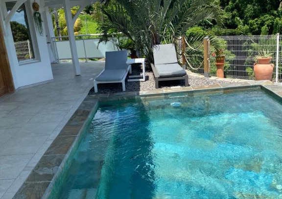 Ducos House | Les Appart villa Sunbay Caraibes avec piscine privative vue mer et montagne