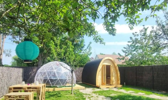 Pruniers-en-Sologne Cabin | Les Atypiques de Sologne - SPA - Zoo de Beauval