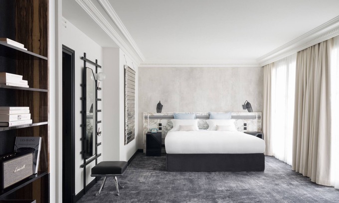 Quartier Sainte-Avoye Hotel | Les Bains Paris