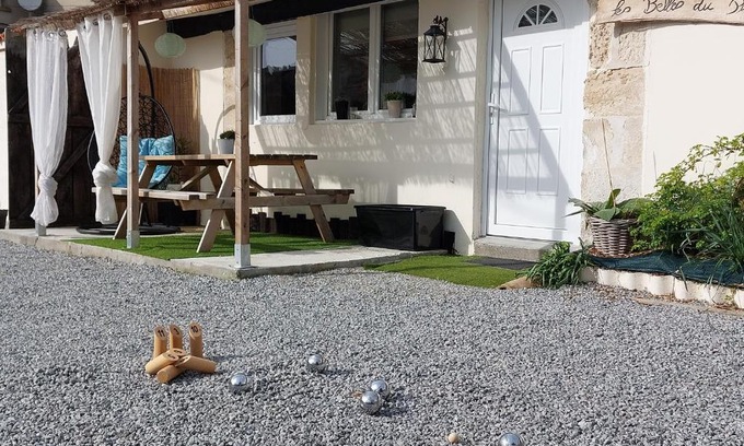 Saint-Hilaire-la-Palud House | LES BELLES DU PRINTEMPS