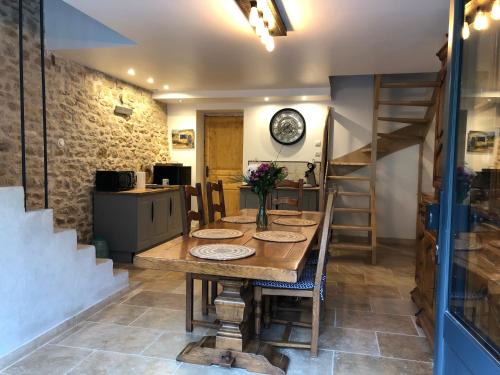 Bessey-en-Chaume House | Les bois d'ormes