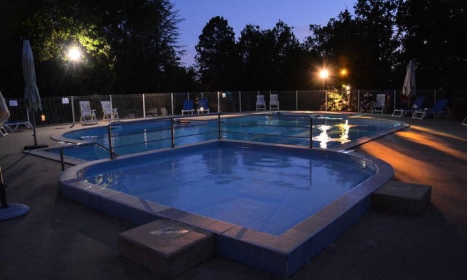 Prayssac House | Les Bois de Prayssac Campsite - Comfort 2 room cottage for 4 people
