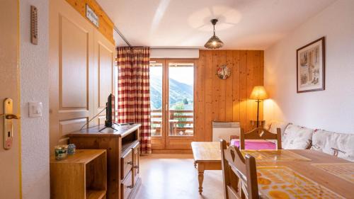 Saint-Sorlin-d'Arves Apartment | Les Bouquetins 07 - Appt lumineux 4 pers