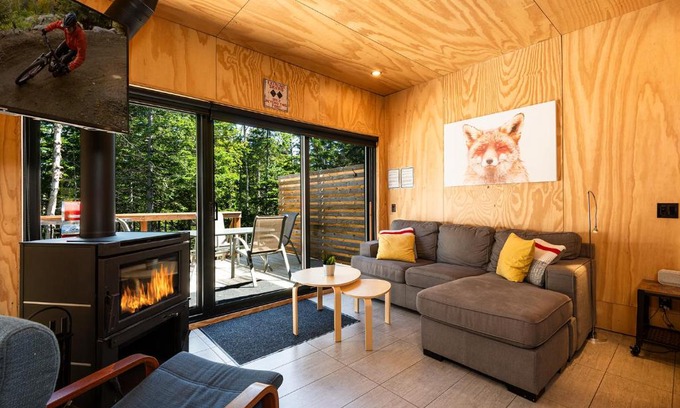Petite-Riviere-Saint-Francois Ski Chalet | Les Refuges du Massif de Charlevoix