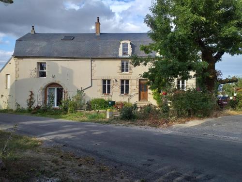 Saint-Andelain House | Les Cassiers