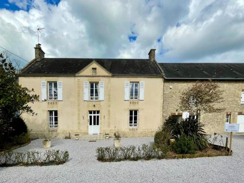 Vierville-sur-Mer Bed & Breakfast | Les chambres d'Omaha Beach Etablissement avec deux chambres d'hôtes, petit-déjeuner compris fait-maison et produits locaux