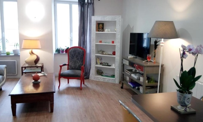 Rodez Bed & Breakfast | Les Chambres Hautes d'Anastasia