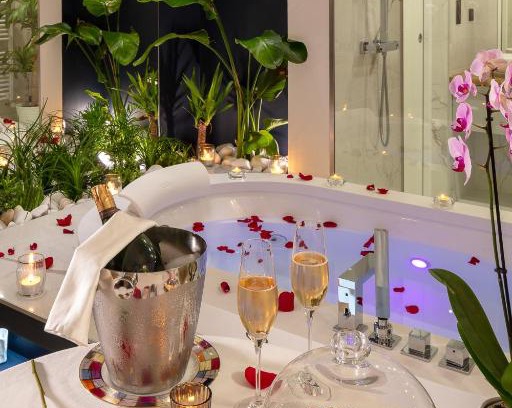 Aix-en-Provence House | Les Chambres Romantiques - Suite JACUZZI Privatif, Domaine Aixois d'exception