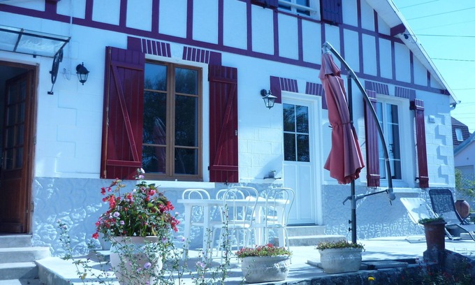 Mers-les-Bains House | Les charmettes, villa with garden and south-facing terrace