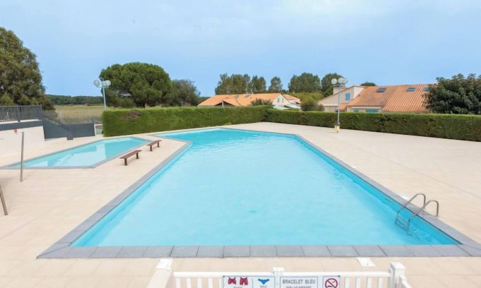 Les Mathes House | Les Charmilles by Interhome