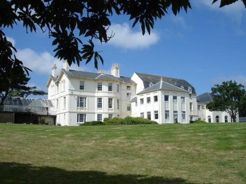 St. Peter Port Hotel | Les Cotils