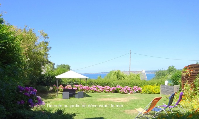 Plestin-les-Greves House | "LES COURLIS: comfortable family home, sea view, garden, beach250m away