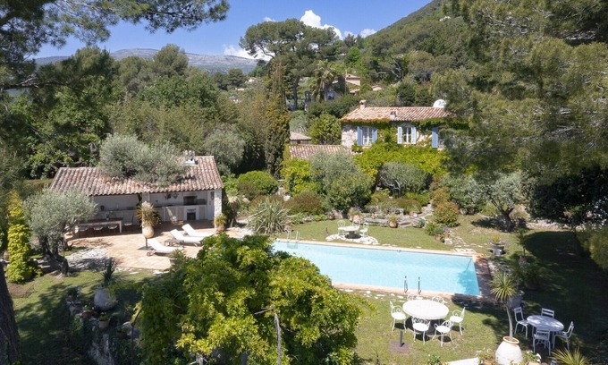 Tourrettes-sur-Loup Villa | Les Courmettes - on the quiet hills