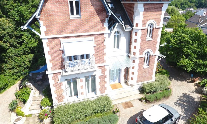 Gien House | Les Dameraudes