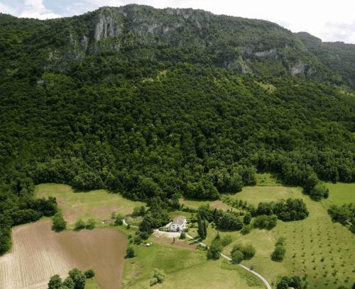 Saint-Laurent-en-Royans House | Les deux sources