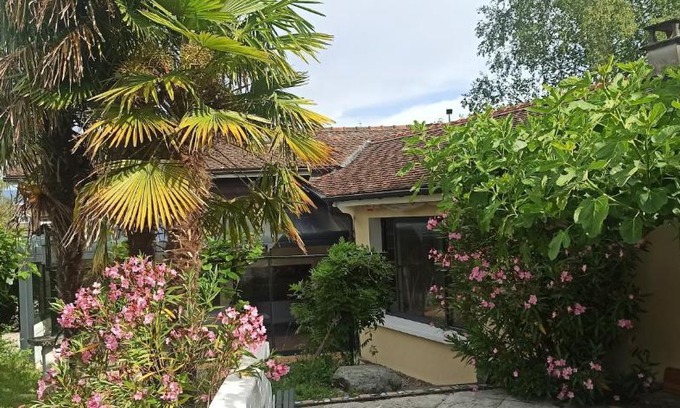 Yvoire House | Les Falaises