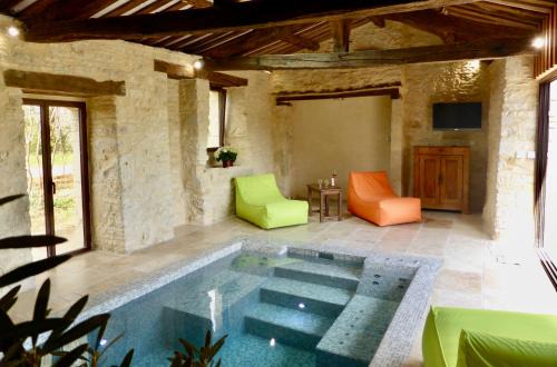 Florimont-Gaumier House | les gîtes de fred en Dordogne, Maisons avec piscines privées et chauffées