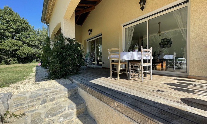 Vallon-Pont-d'Arc Apartment | Les Gites des Mazes Ardèche