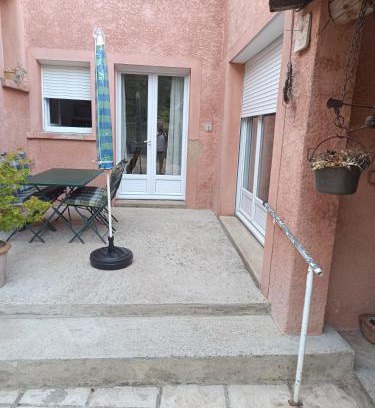 Bagnols-sur-Ceze Apartment | les grillons