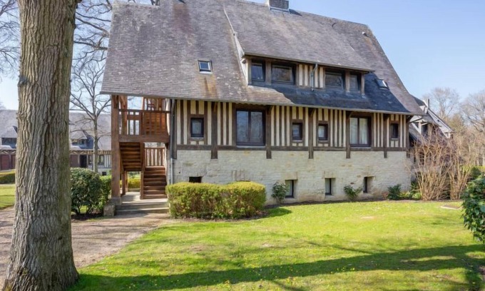 Tourgeville Apartment | Les Hauts de Deauville by Interhome