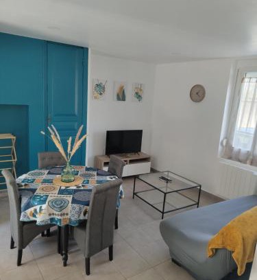 Arrest House | Les hirondelles