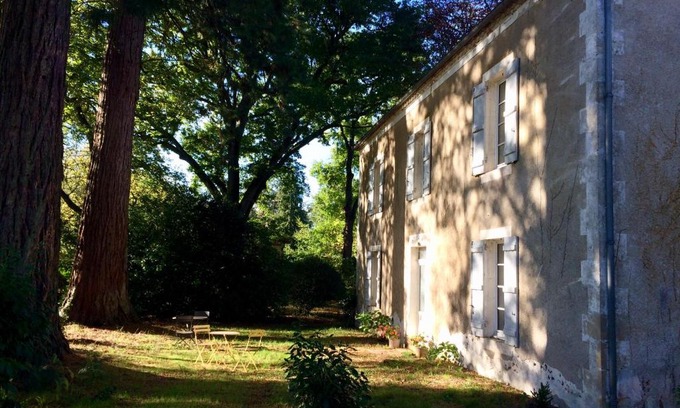 Losse Bed & Breakfast | Les jardins d'Atyoula